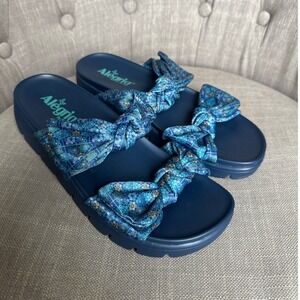 Alegria by PG Lite Dream Fit Navy Blue Floral Knotted Platform Slide Sandals 39